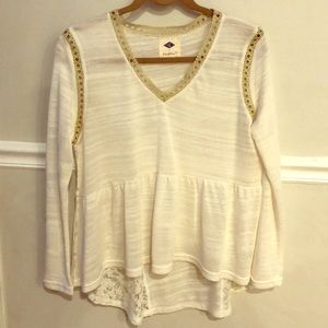 Sadie Robertson Ivory long sleeve shirt